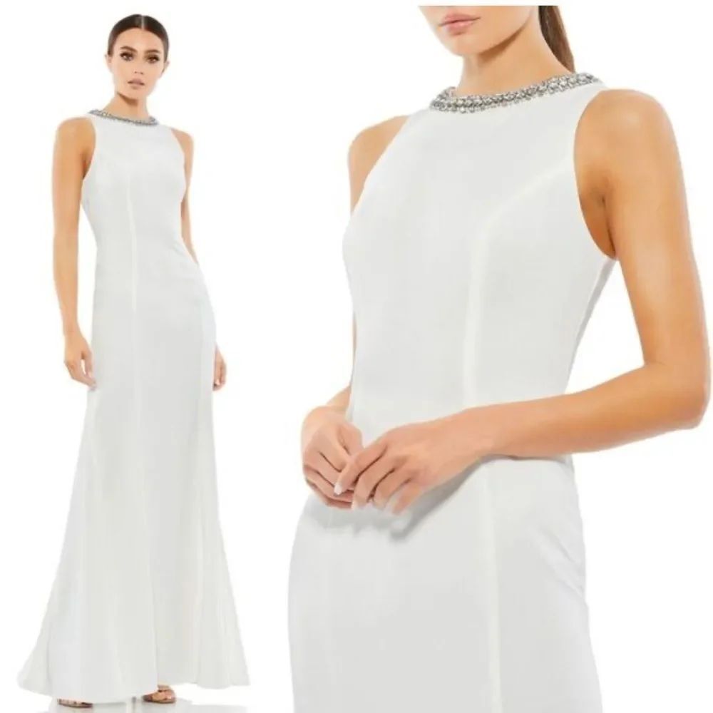 Mac Duggal leena NEW White Embellished Neck Sleeveless Crepe Dress Gown